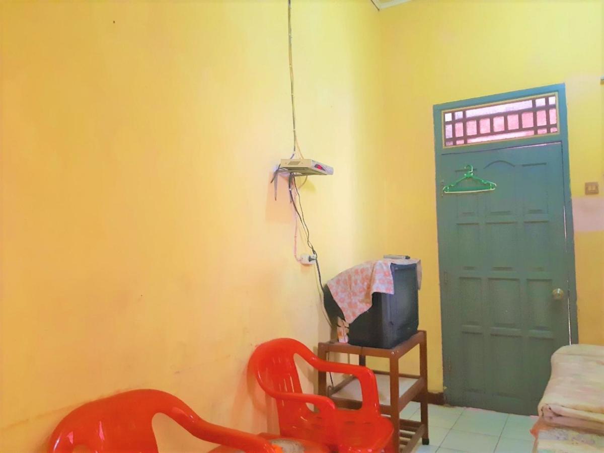 Labuhan Spot On 2969 Hotel Citra Ayu מראה חיצוני תמונה