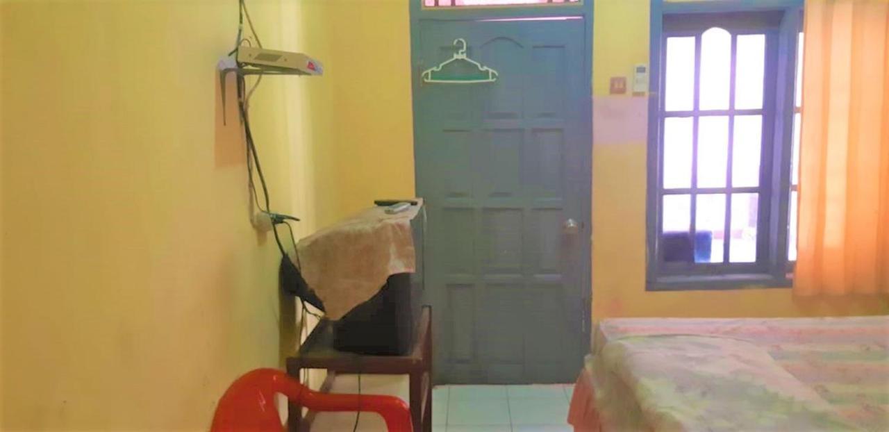 Labuhan Spot On 2969 Hotel Citra Ayu מראה חיצוני תמונה