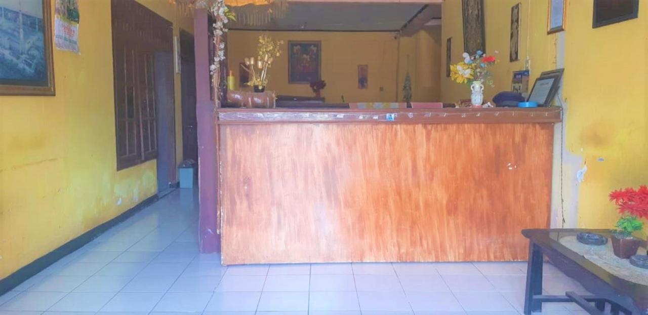 Labuhan Spot On 2969 Hotel Citra Ayu מראה חיצוני תמונה