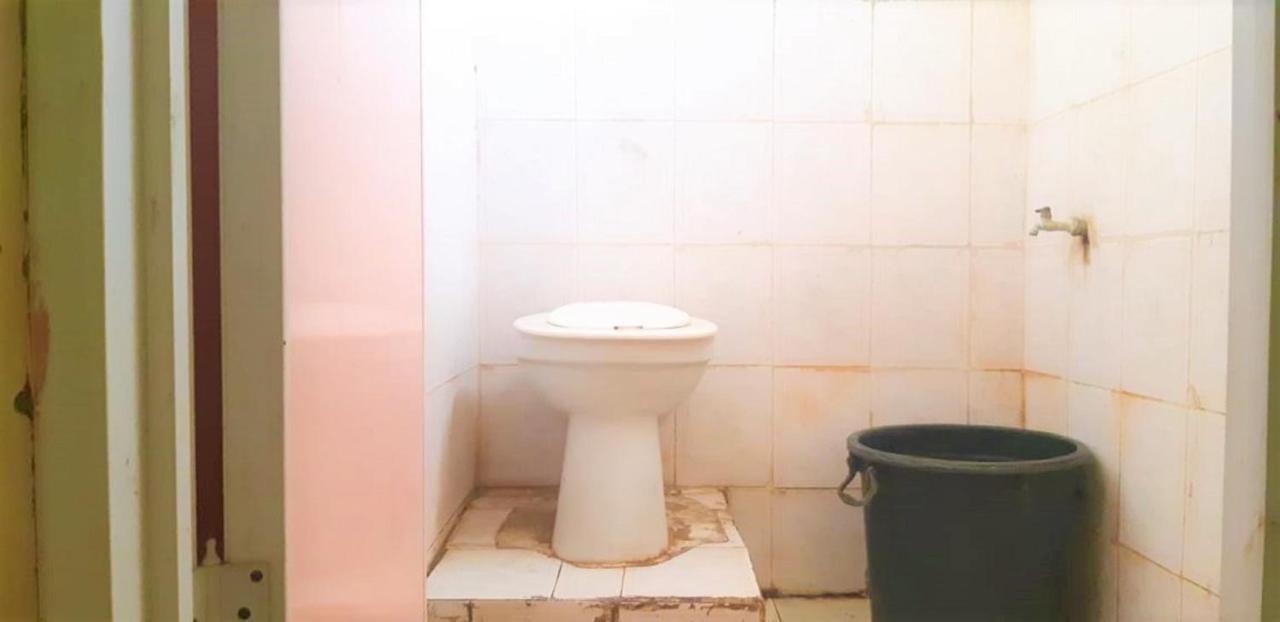 Labuhan Spot On 2969 Hotel Citra Ayu מראה חיצוני תמונה